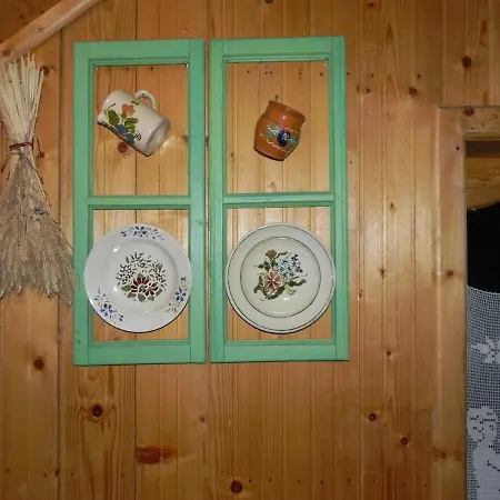 Iedera Casa De Familii 1