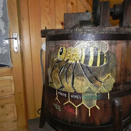 Iedera Casa De Familii 1 3* Felsőpián