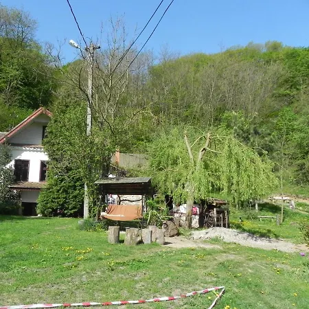 Vendégház Iedera Casa De Familii 1